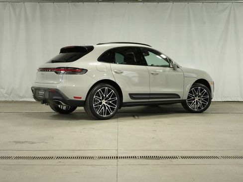 Certified 2026 Porsche Macan AWD/4WD image 7