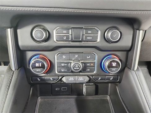 Used 2021 Chevrolet Tahoe LT image 29