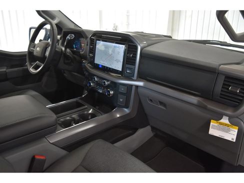 New 2025 Ford F150 XLT w/ Equipment Group 302A MID image 32