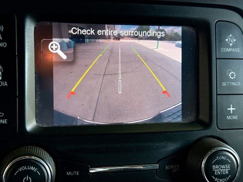 Used 2021 RAM 2500 Tradesman w/ Chrome Appearance Group image 19