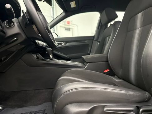 Used 2023 Honda Civic Sport image 14