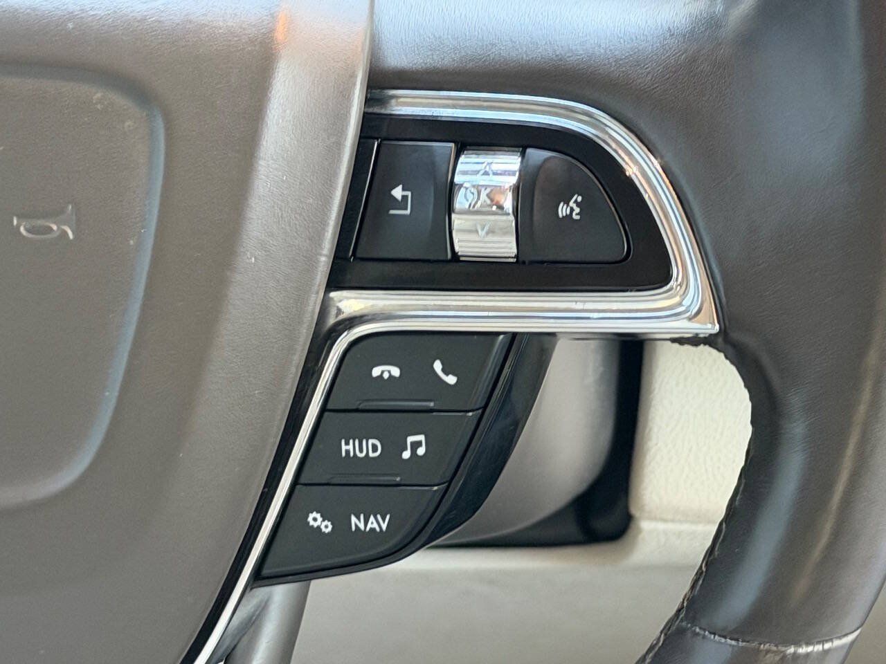 Used 2021 Lincoln Navigator Reserve w/ Luxury Package AWD/4WD image 33