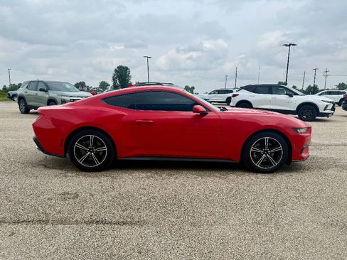 Used 2024 Ford Mustang Coupe image 5