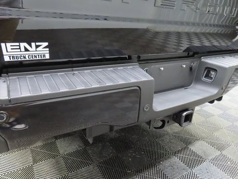 Used 2025 Ford F250 Lariat w/ Lariat Ultimate Package image 46