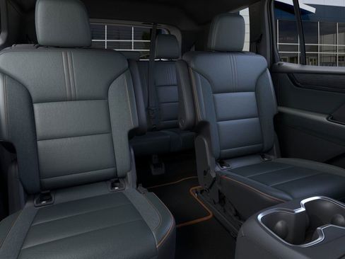 New 2026 GMC Acadia AT4 image 17