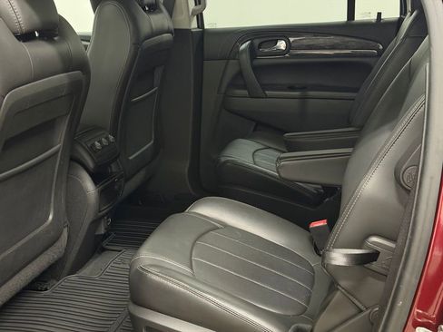 Used 2017 Buick Enclave Leather image 27