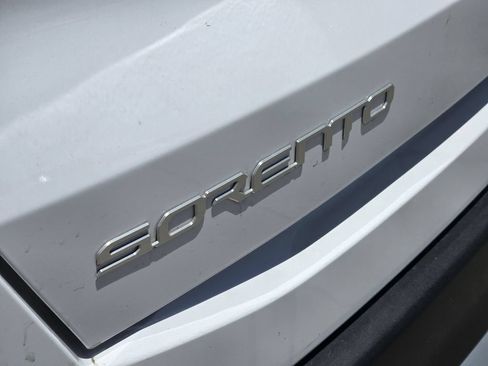 New 2026 Kia Sorento LX FWD image 7