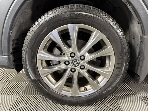 Used 2018 Toyota RAV4 Limited w/ Advanced Technology Package image 7