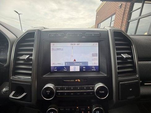 Used 2020 Ford Expedition XLT w/ Equipment Group 202A AWD/4WD image 31