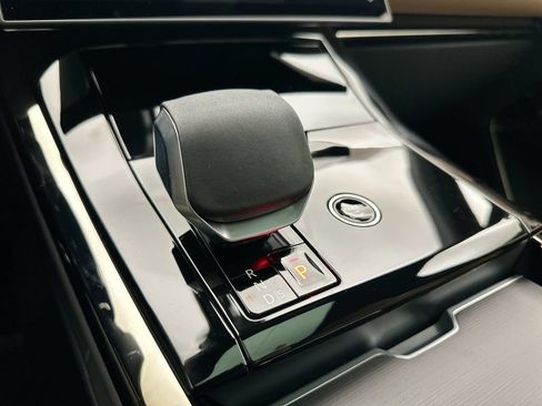 New 2026 Land Rover Range Rover Sport Dynamic SE AWD/4WD image 12