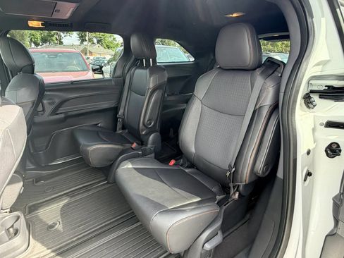 Used 2023 Toyota Sienna XSE w/ XSE Plus Package AWD/4WD image 20