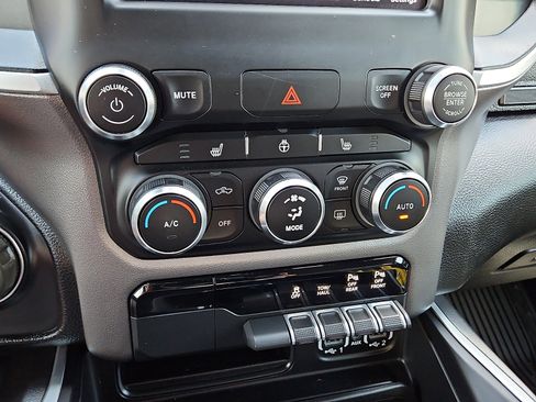 Used 2021 RAM 1500 Big Horn AWD/4WD image 15