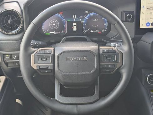 Used 2026 Toyota Land Cruiser w/ Premium Package AWD/4WD image 20