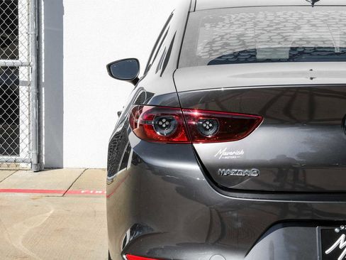 Used 2019 MAZDA MAZDA3 Sedan w/ Preferred Package image 48