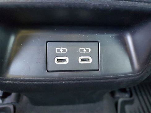 Used 2024 Toyota Corolla SE image 12