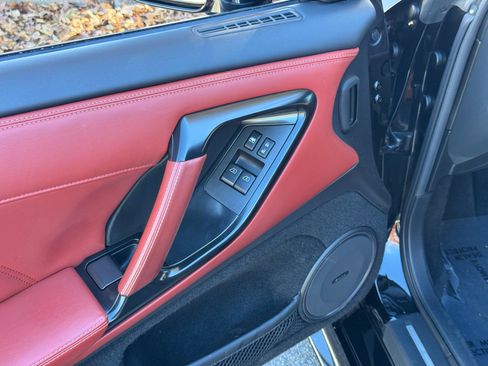 Used 2024 Nissan GT-R Premium w/ Premium Interior Package image 36