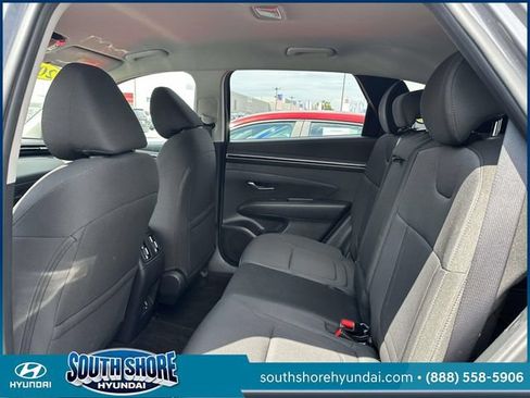 Certified 2022 Hyundai Tucson SEL AWD/4WD image 12