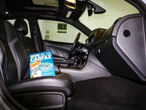 Used 2022 Dodge Charger SXT w/ Plus Group image 5