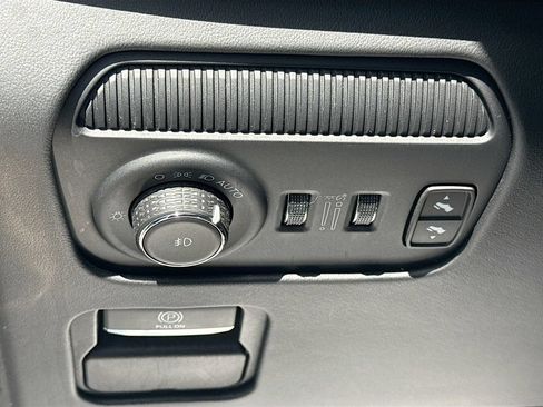 Used 2024 Jeep Grand Wagoneer Series II w/ Quick Order Packagew 28T AWD/4WD image 11