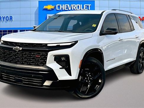New 2026 Chevrolet Traverse RS image 2