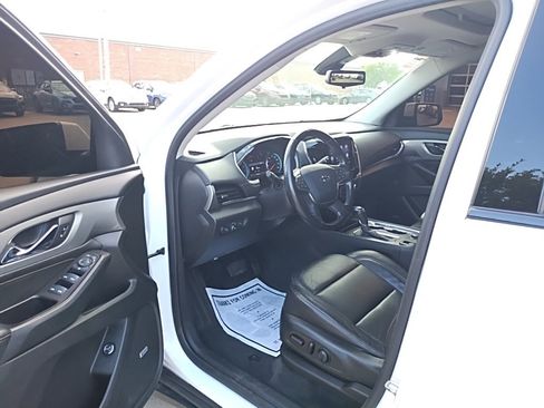 Used 2020 Chevrolet Traverse RS image 26
