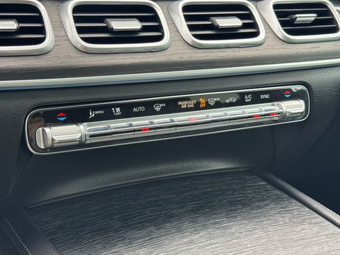 Certified 2023 Mercedes-Benz GLS 580 4MATIC image 26