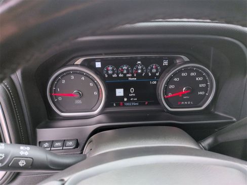 Used 2022 Chevrolet Silverado 1500 High Country w/ Technology Package image 18