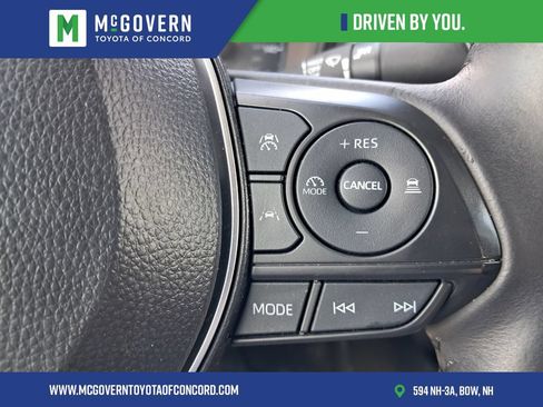 Used 2024 Toyota Corolla SE FWD image 16
