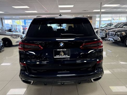 Used 2019 BMW X5 xDrive40i w/ M Sport Package AWD/4WD image 4
