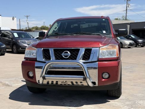 Used 2015 Nissan Titan SV w/ SV Value Truck Package RWD image 2