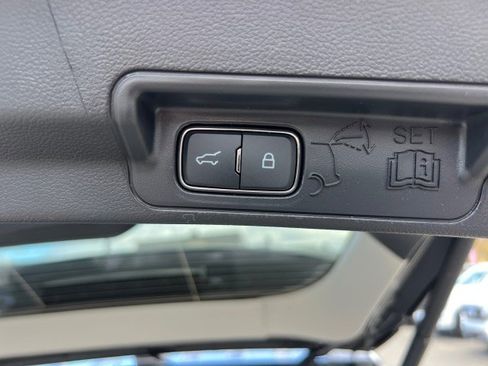 New 2026 Ford Explorer Active image 23