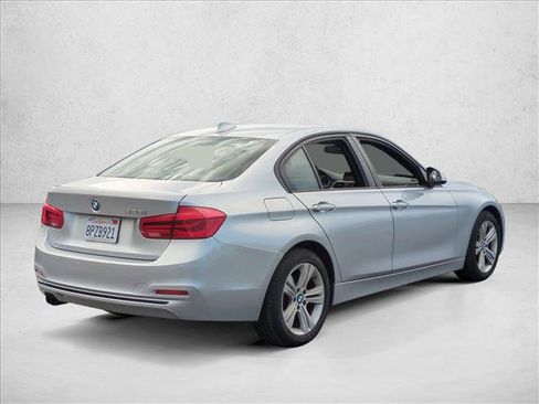 Used 2016 BMW 328i Sedan RWD image 5