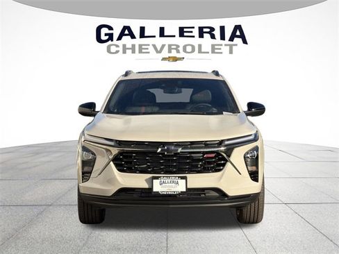 New 2026 Chevrolet Trax RS w/ Sunroof Package image 3