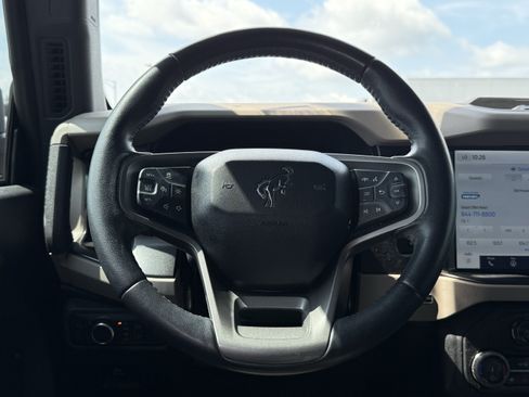 Used 2022 Ford Bronco Wildtrak AWD/4WD image 3