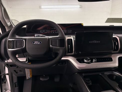 New 2027 Ford Expedition Active RWD image 8