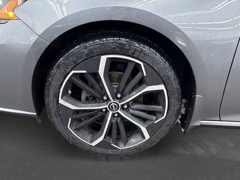 Used 2023 Nissan Altima 2.5 SR image 12