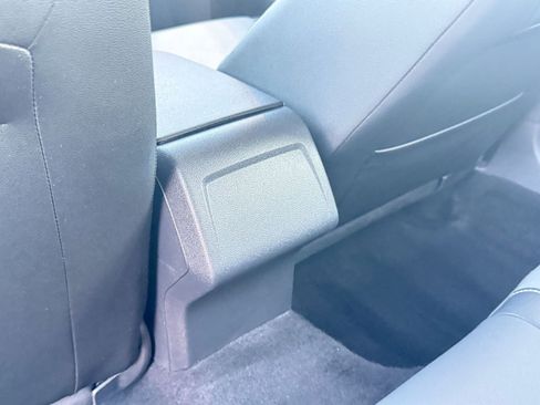 Used 2025 Volkswagen Jetta SE image 23