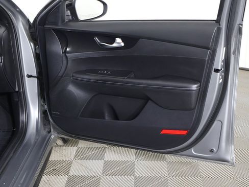 Used 2022 Kia Forte GT-Line w/ GT-Line Premium Package image 24