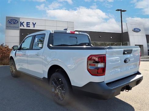 New 2025 Ford Maverick Lariat w/ Black Appearance Package image 5
