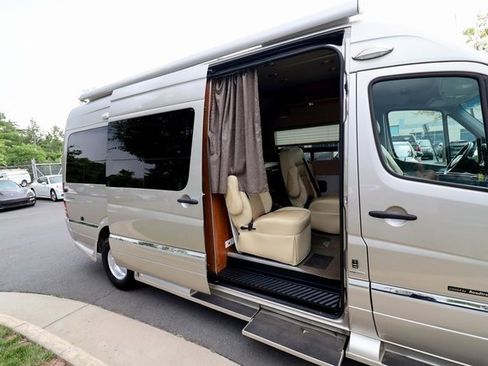 Used 2014 Mercedes-Benz Sprinter 3500 image 37