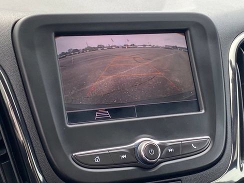 Used 2023 Chevrolet Equinox RS w/ LPO, Floor Liner Package FWD image 11