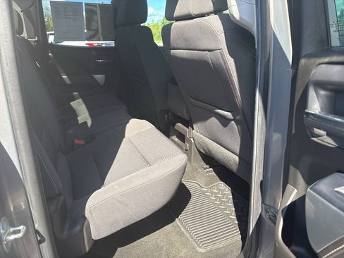 Used 2017 Chevrolet Silverado 1500 LT AWD/4WD image 8