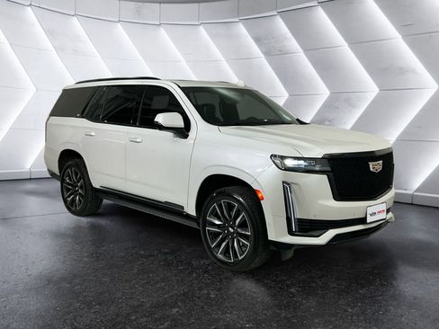Used 2024 Cadillac Escalade Sport Platinum image 1