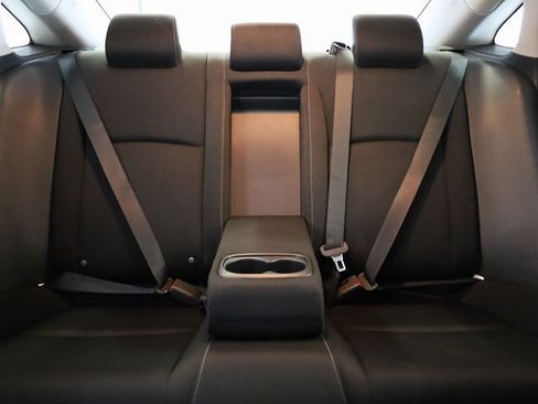 Used 2019 Honda Civic EX image 30