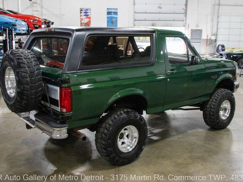 Used 1996 Ford Bronco XLT image 7