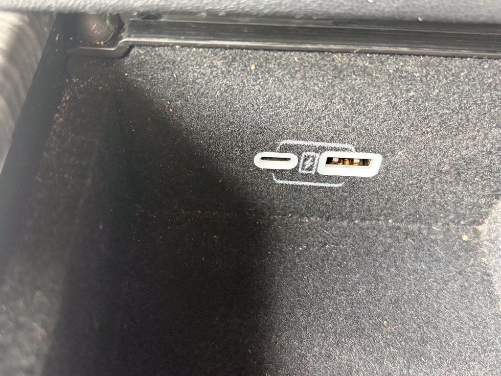 Used 2022 Jeep Wagoneer Series II AWD/4WD image 34