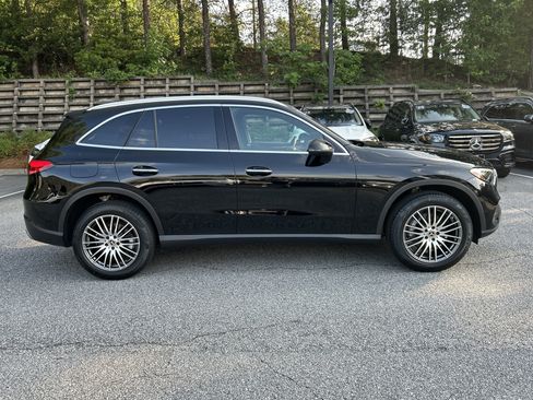 Certified 2025 Mercedes-Benz GLC 300 image 5
