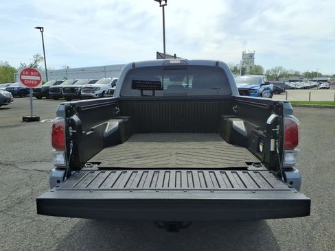 Used 2020 Toyota Tacoma TRD Off-Road w/ TRD Premium Off Road Package image 22