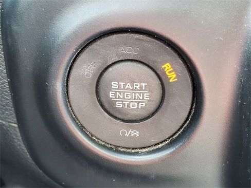 Used 2022 Jeep Gladiator Mojave image 25