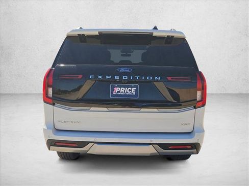 Used 2025 Ford Expedition Max Platinum AWD/4WD image 7